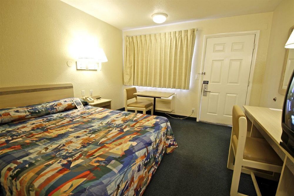 West Ashley Inn Charleston Dış mekan fotoğraf